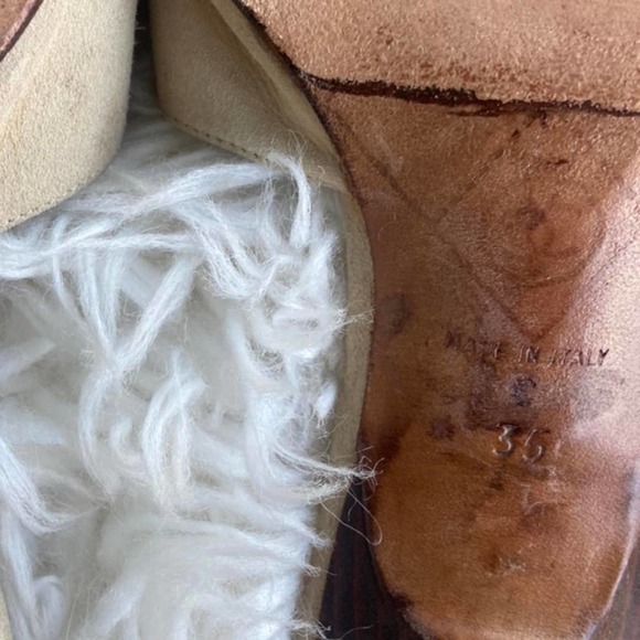 Authentic Tweed Beaded Chanel Heels in a Size 5 - Picture 4 of 4